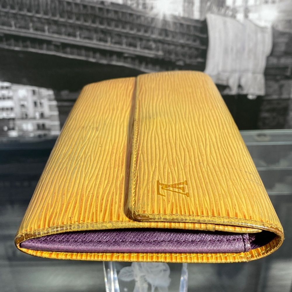Authentic Louis Vuitton Yellow Epi Leather Sarah Wallet - Picture 15 of 15